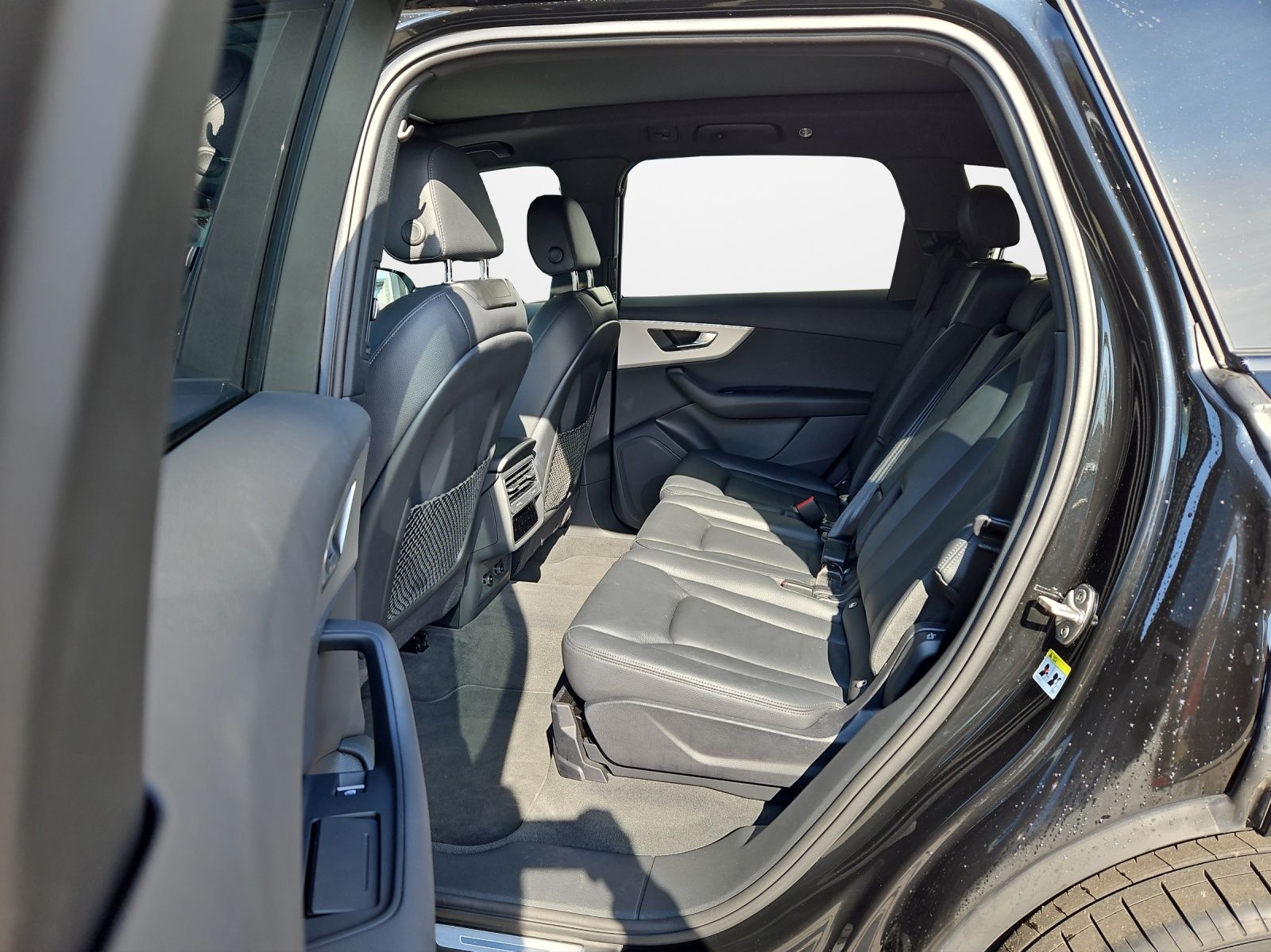 Audi Q7 55 TFSI tiptronic quattro S line NaviPlus Mat