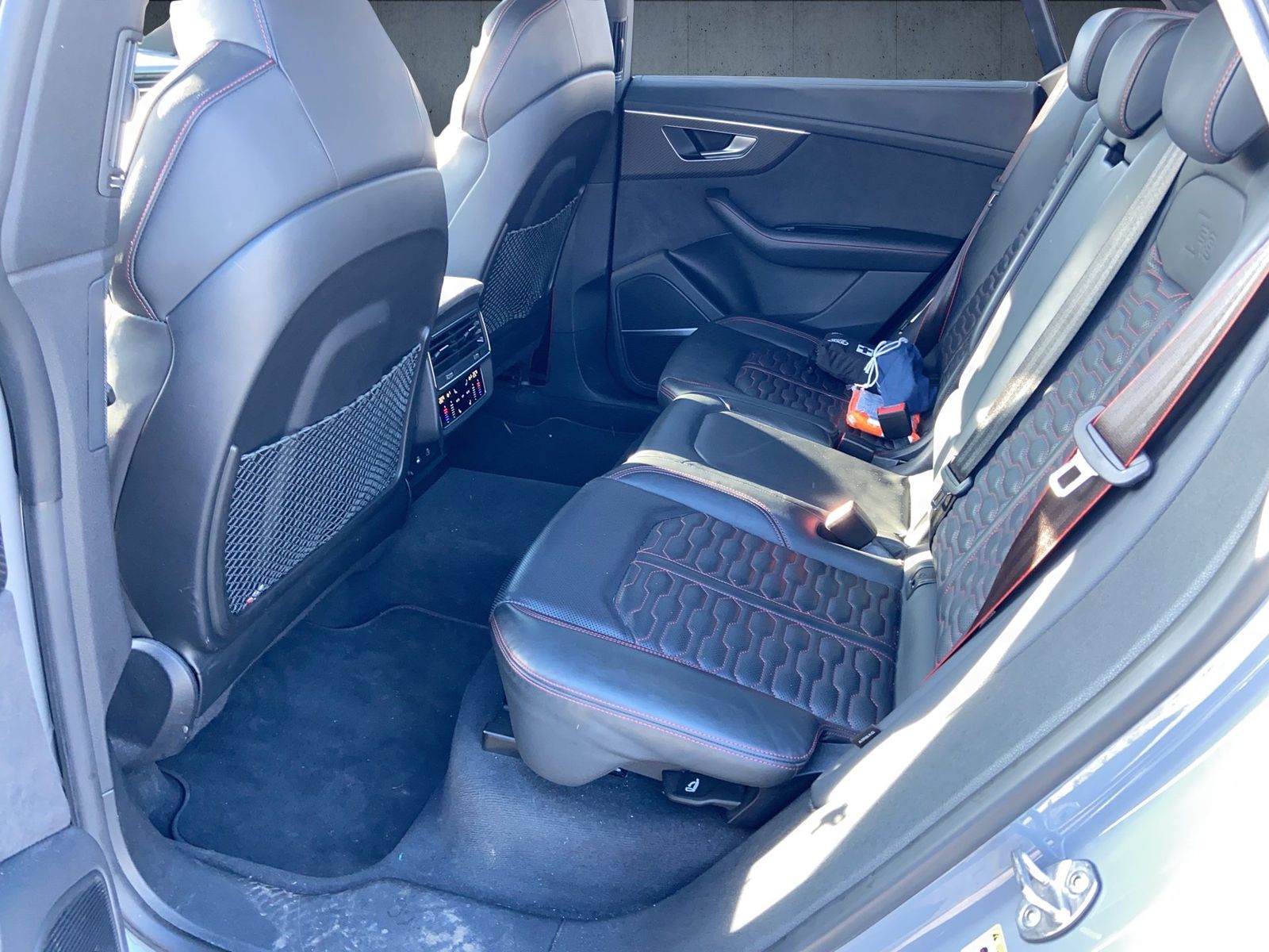 Audi RS Q8 SUV tiptr Matrix Pano HUD AHK 360 3xKlima