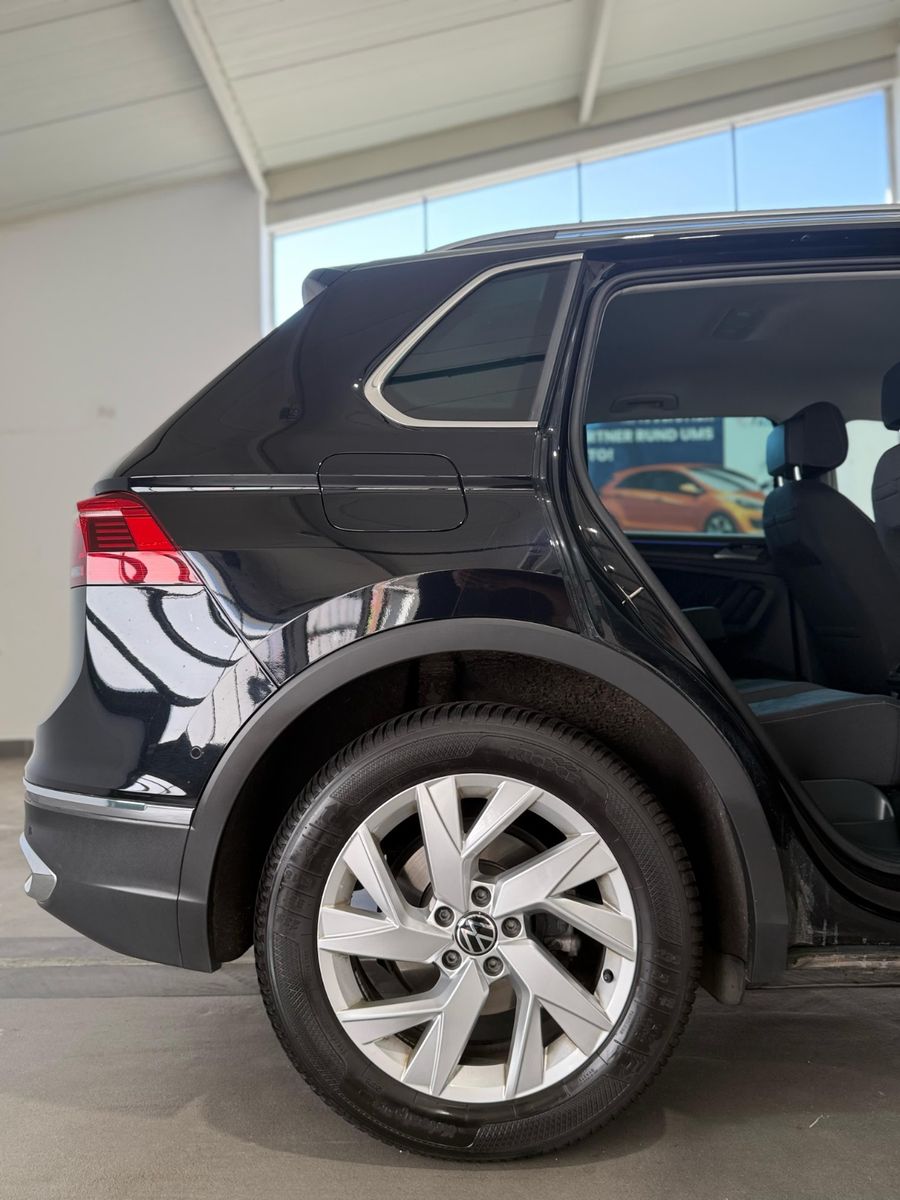 Volkswagen Tiguan Elegance 2.0 TDI DSG - Samsaru's Car Outlet