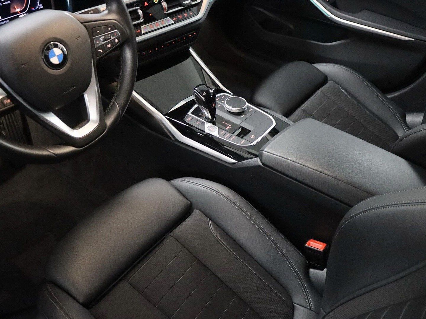 BMW 320d A Sport Line - Samsaru's Car Outlet