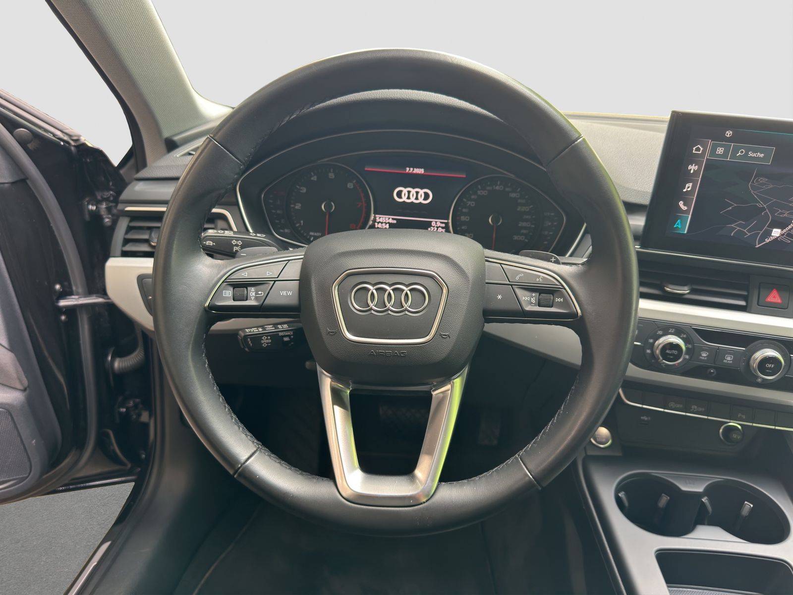 Audi A4 Avant S line 35 TFSI - Samsaru's Car Outlet
