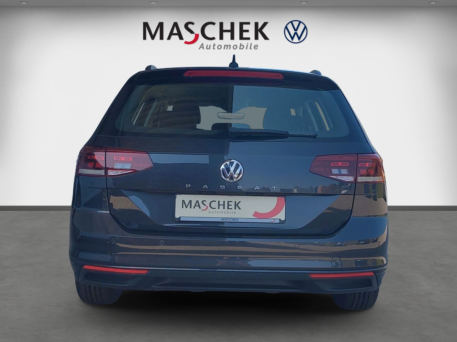 Volkswagen Passat Variant 1.6 TDI - Samsaru's Car Outlet