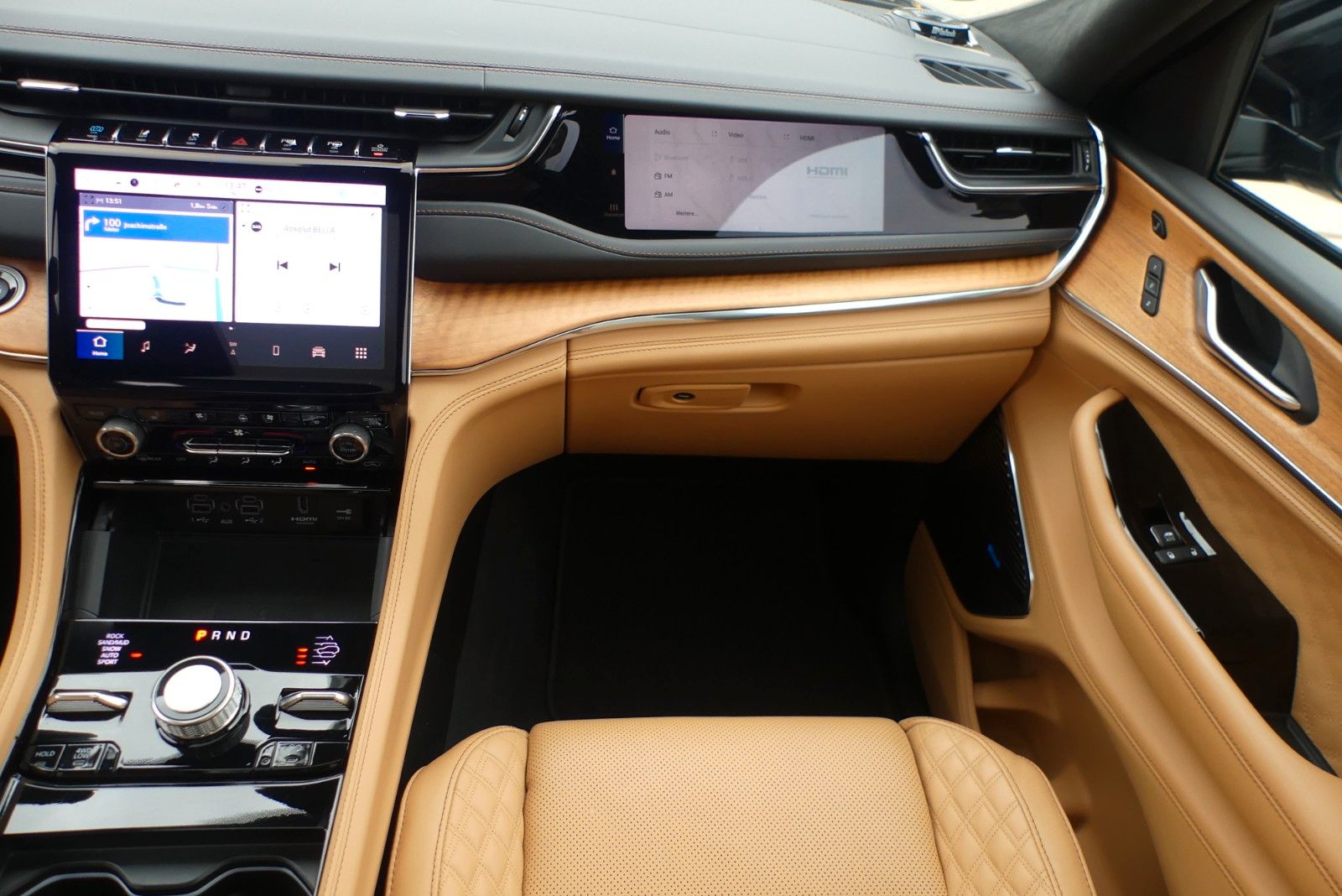 Jeep Grand Cherokee Summit Reserve Plug-In-Hybrid 4xe