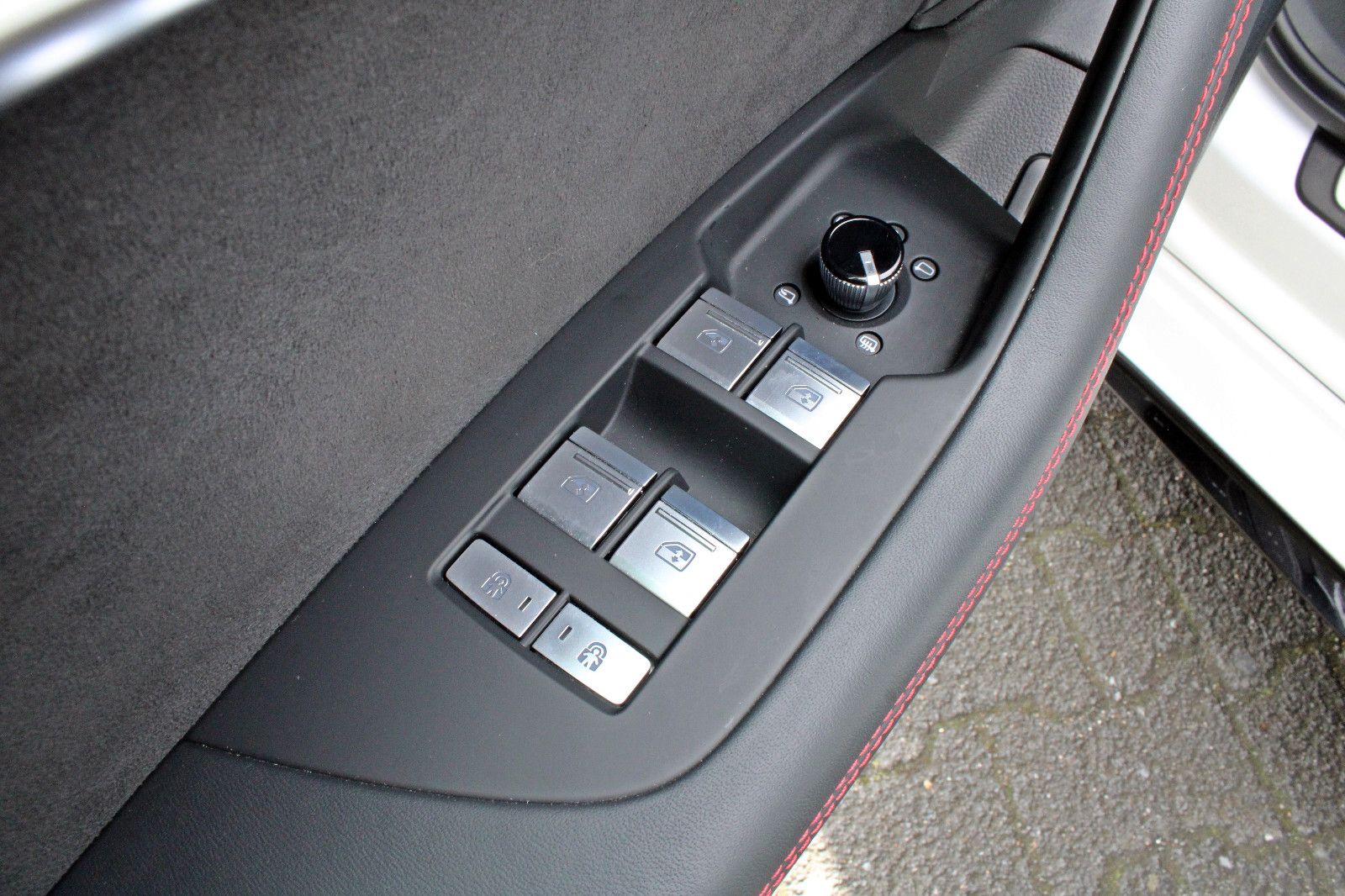 Audi RS6 Avant BLACK AHK PANO LASER HUD 280km/h LUFT