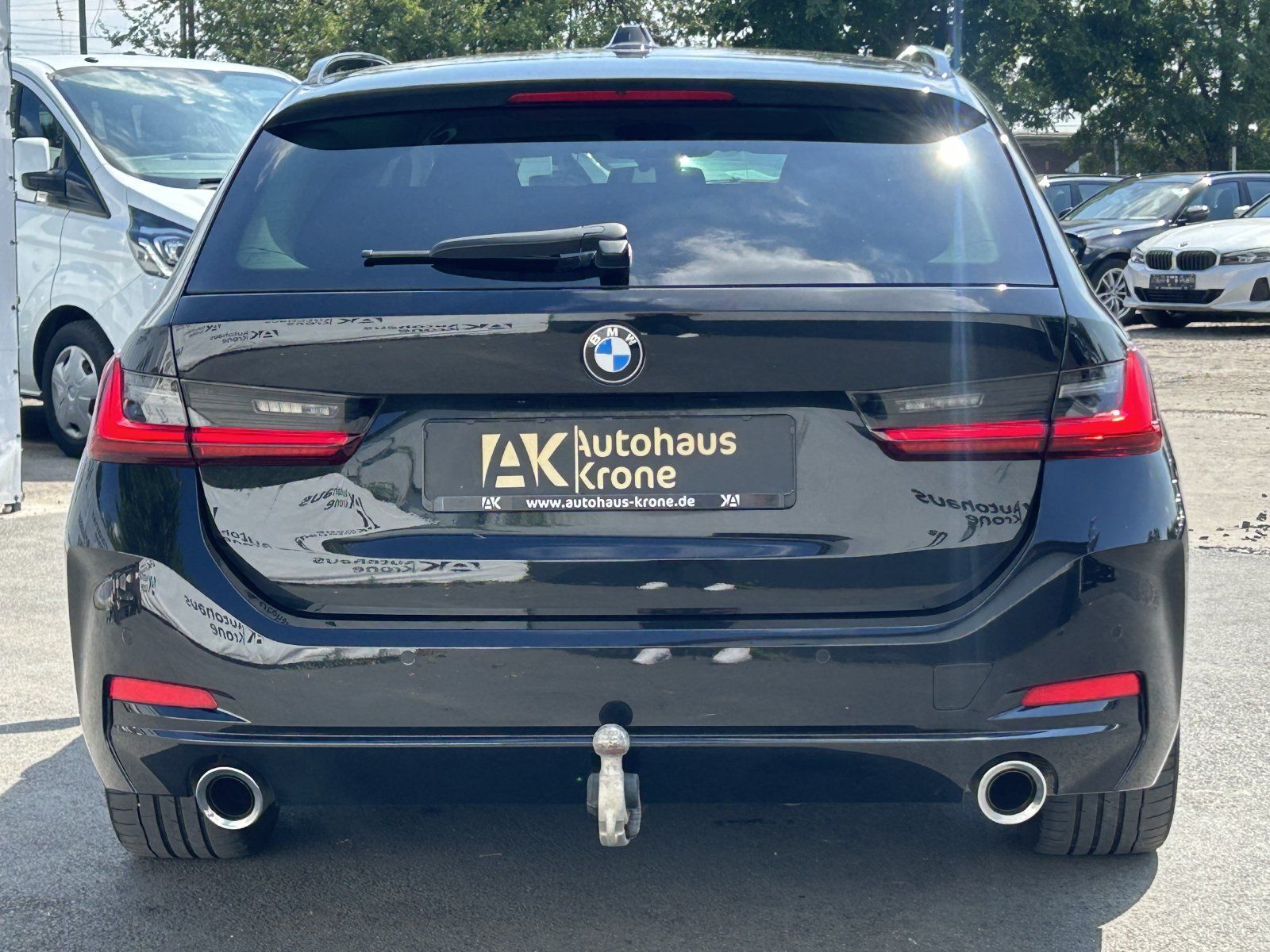 BMW 320 d xDrive - Samsaru's Car Outlet