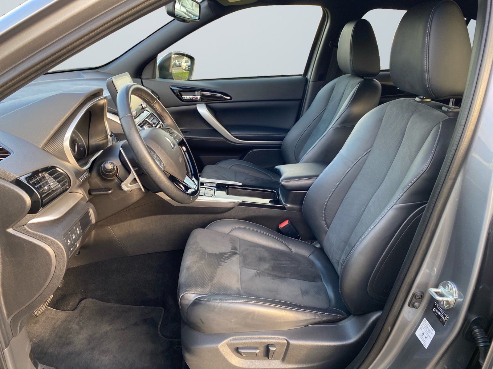 Mitsubishi Eclipse Cross Plus Select 2.4 PHEV ACC PDC