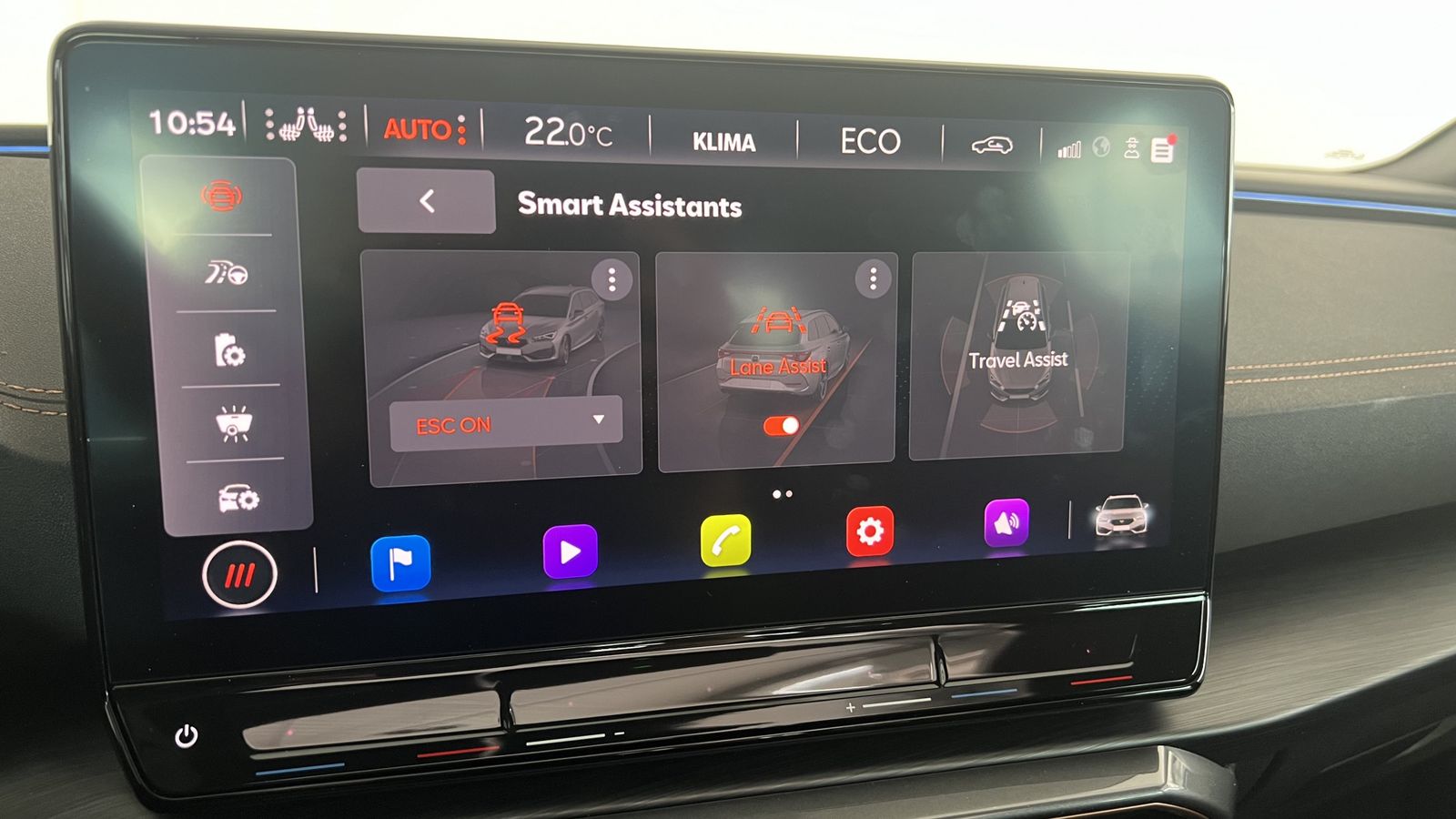 Cupra Leon Sportstourer VZ e-Hybrid - Samsaru's Car Outlet