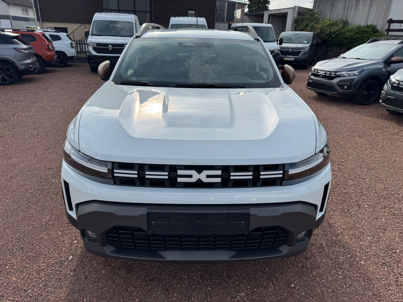 Dacia Neuer Duster Extreme TCE 130 - Samsaru's Car Outlet