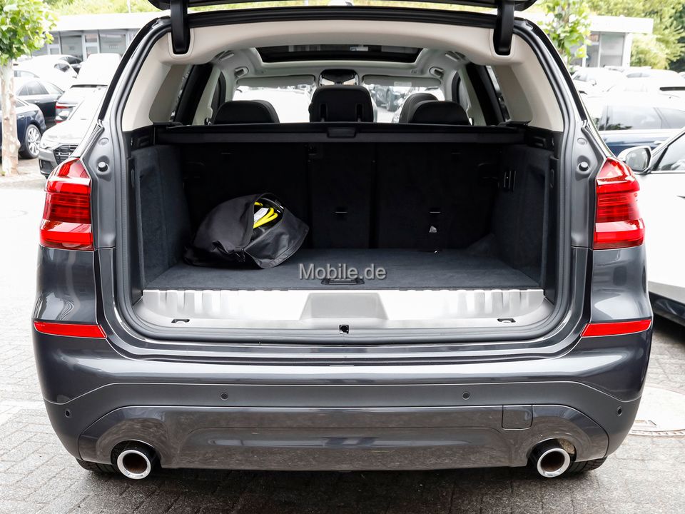 BMW X3 xDrive30e ADVANTAGE - Samsaru's Car Outlet