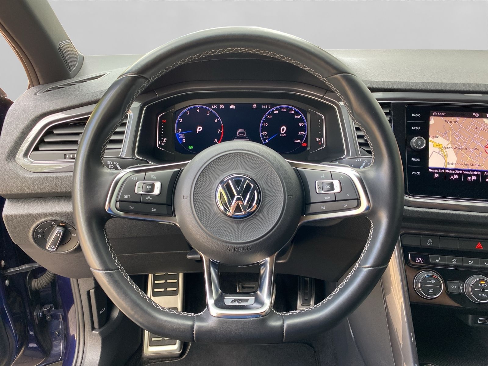 Volkswagen T-Roc 2.0 TSI 4Motion R-Line - Samsaru's Car Outlet