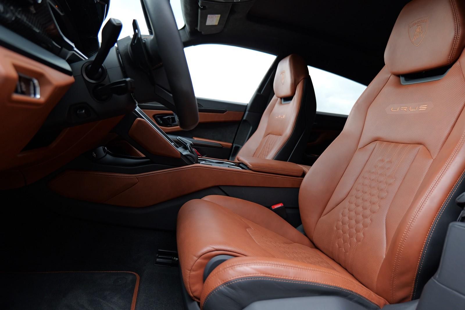 Lamborghini Urus S - Samsaru's Car Outlet