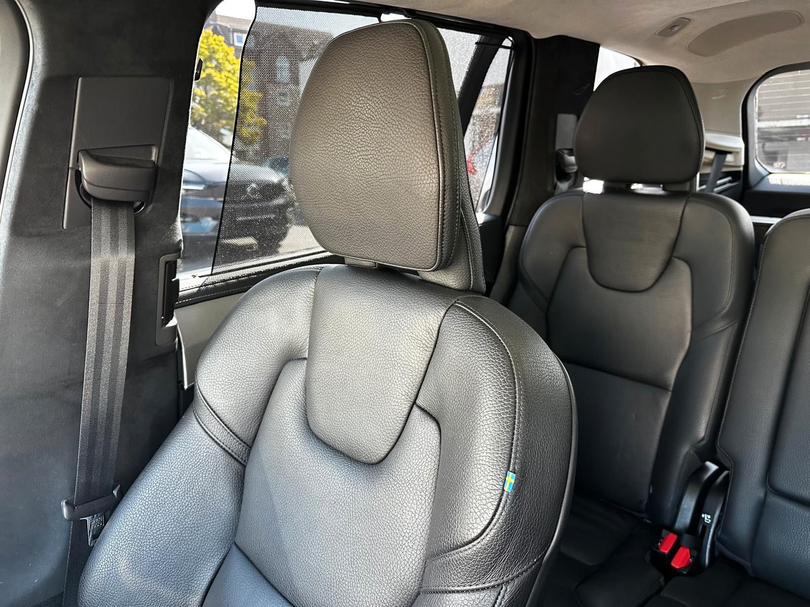 Volvo XC90 B5 AWD Ultimate 7-Sitz,AHK,360°,HUD,PANO