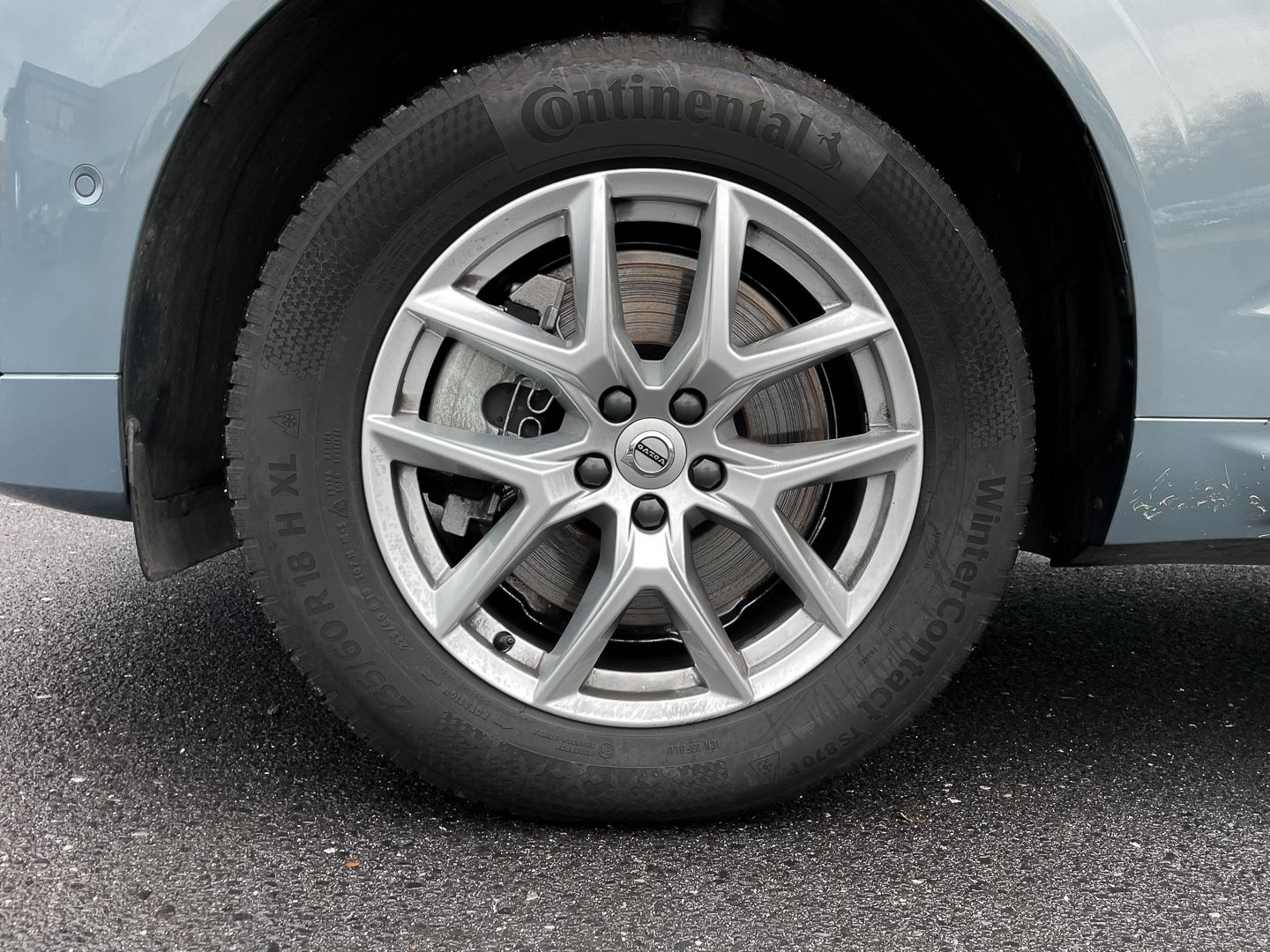 Volvo XC60 Plus Dark Recharge Plug-In Hybrid AWD T8 Tw