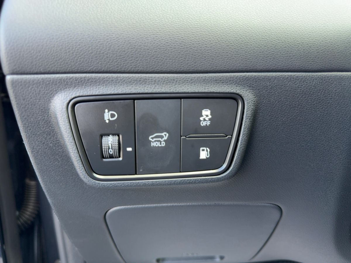 Hyundai TUCSON 1.6 T-GDI Trend - Samsaru's Car Outlet