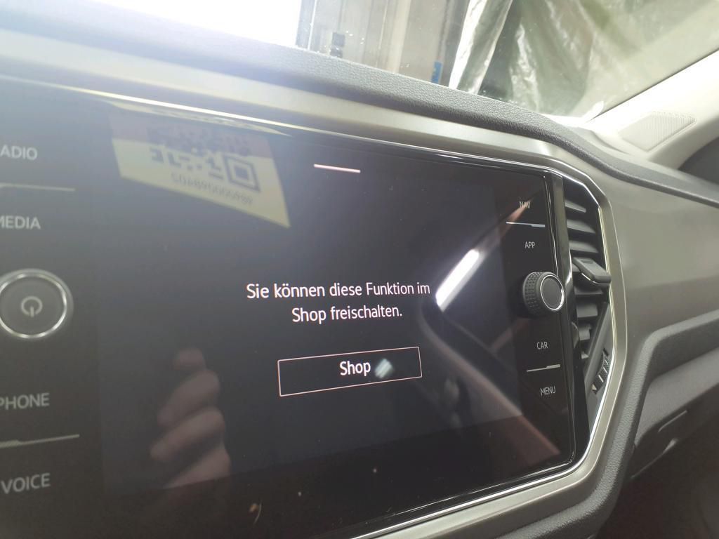 Volkswagen T-Roc Style 1.5 TSI DSG - Samsaru's Car Outlet