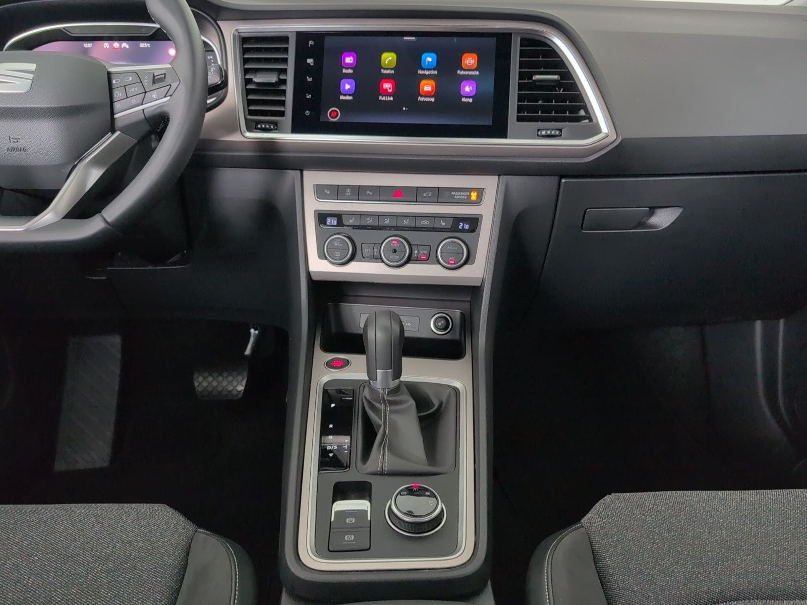 Seat Ateca 1.5 TSI DSG XPERIENCE Pa.:XL AHK-schw Navi