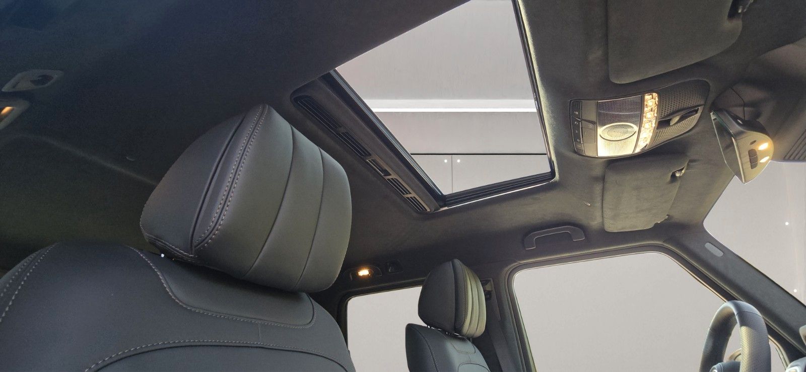 Mercedes-Benz G450d AMG Line - Samsaru's Car Outlet