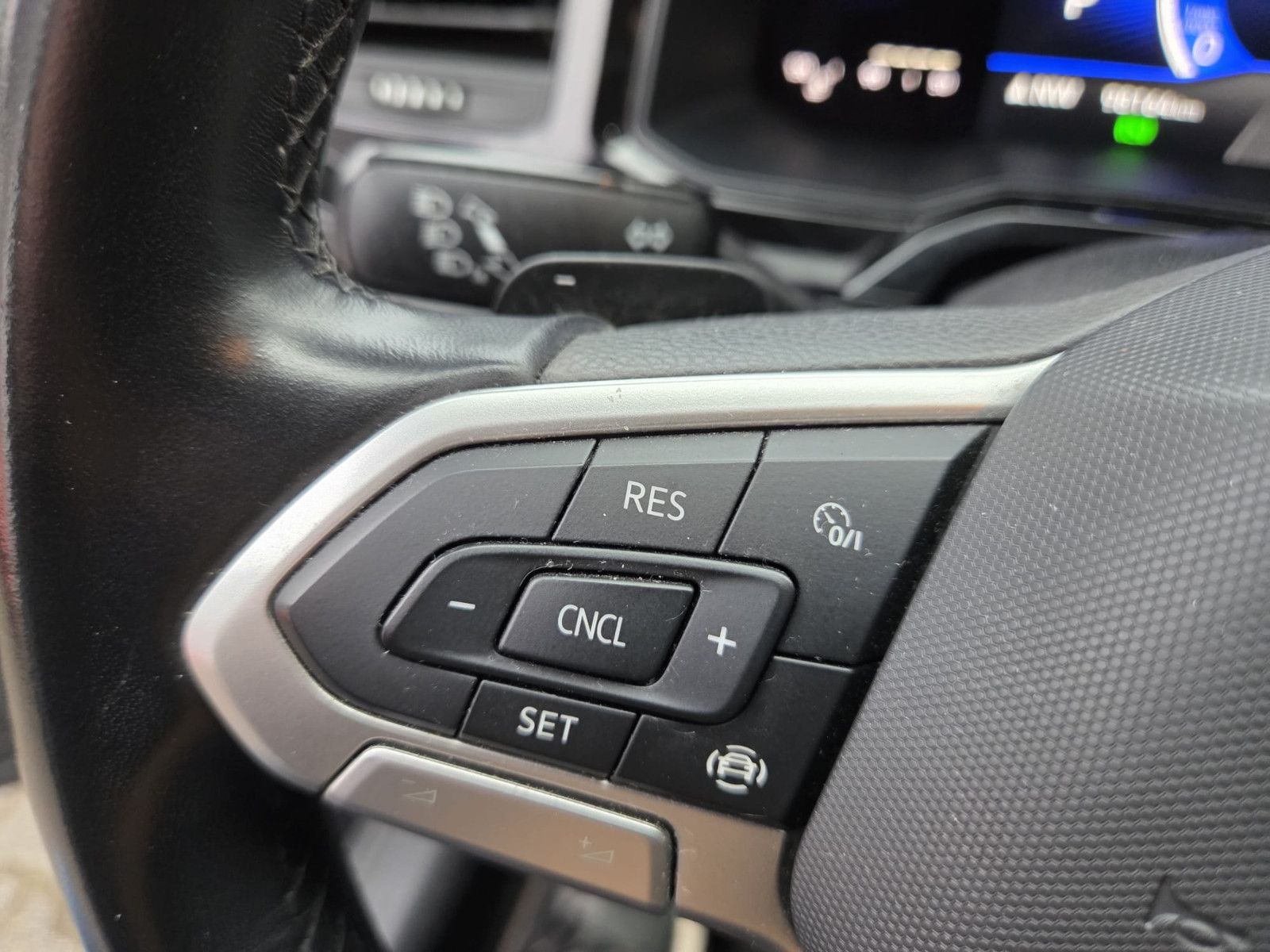 Volkswagen Polo VI Life - Samsaru's Car Outlet