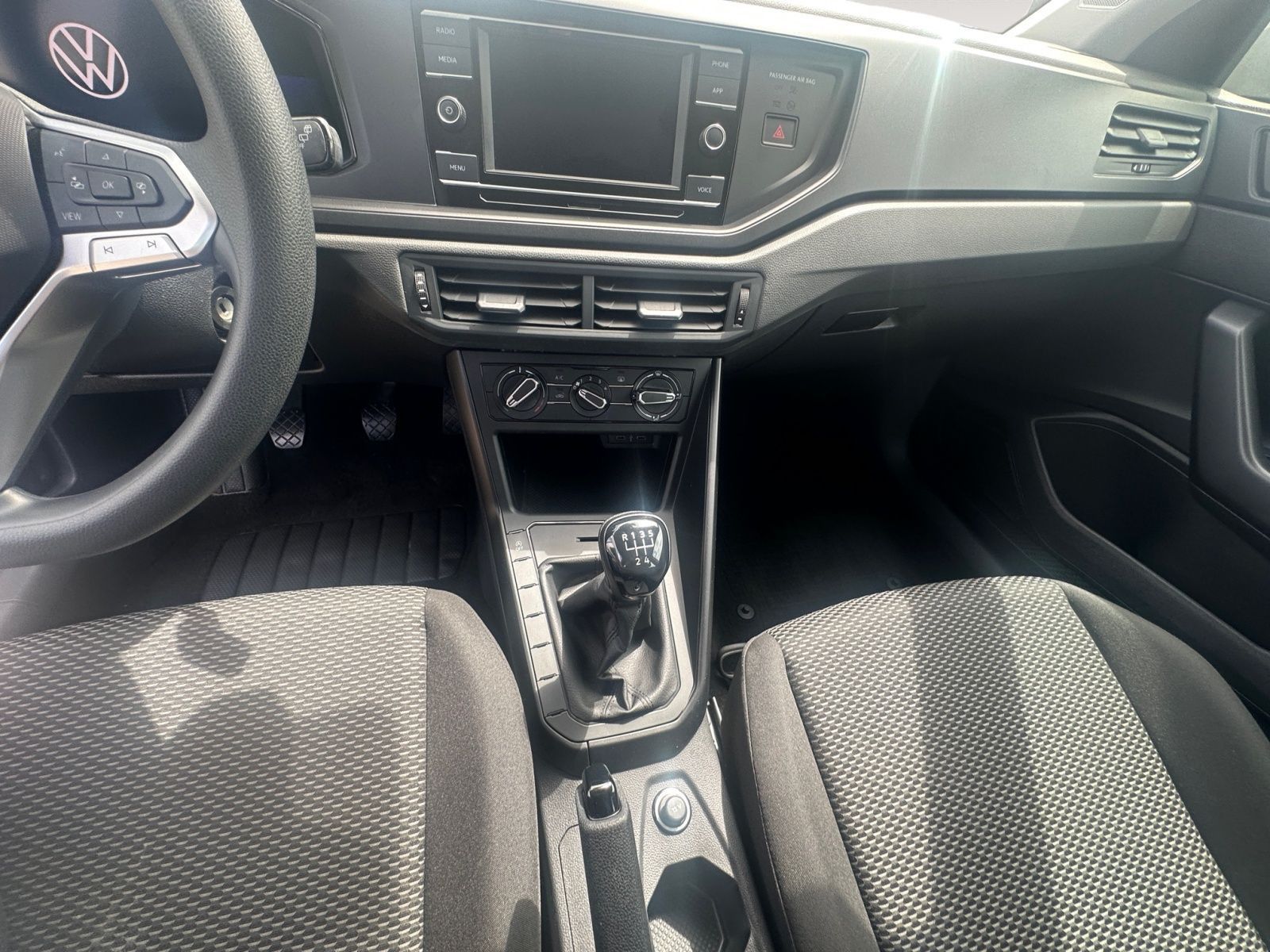 Volkswagen Taigo 1.0 TSI - Samsaru's Car Outlet