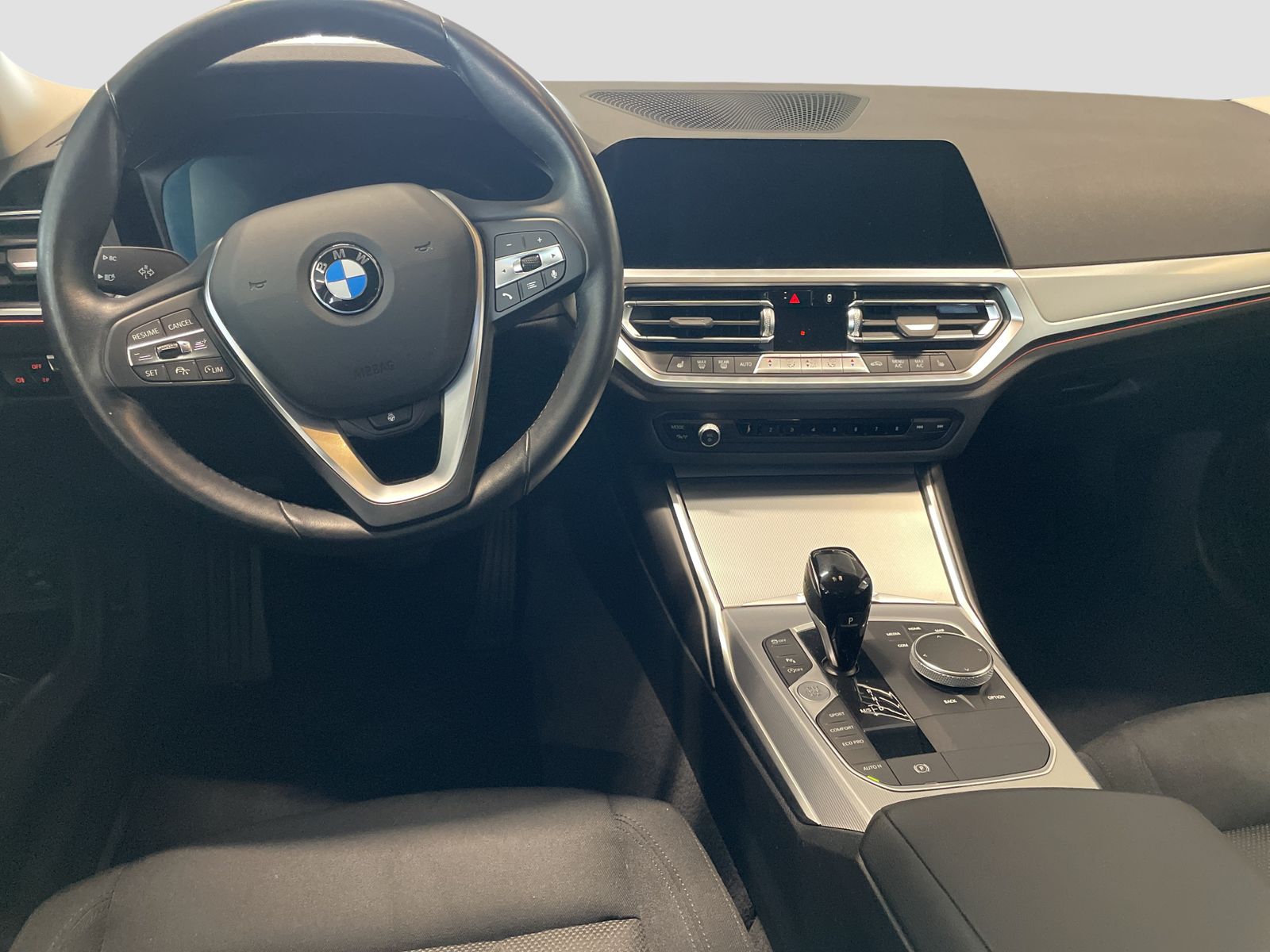 BMW 320i Touring - Samsaru's Car Outlet