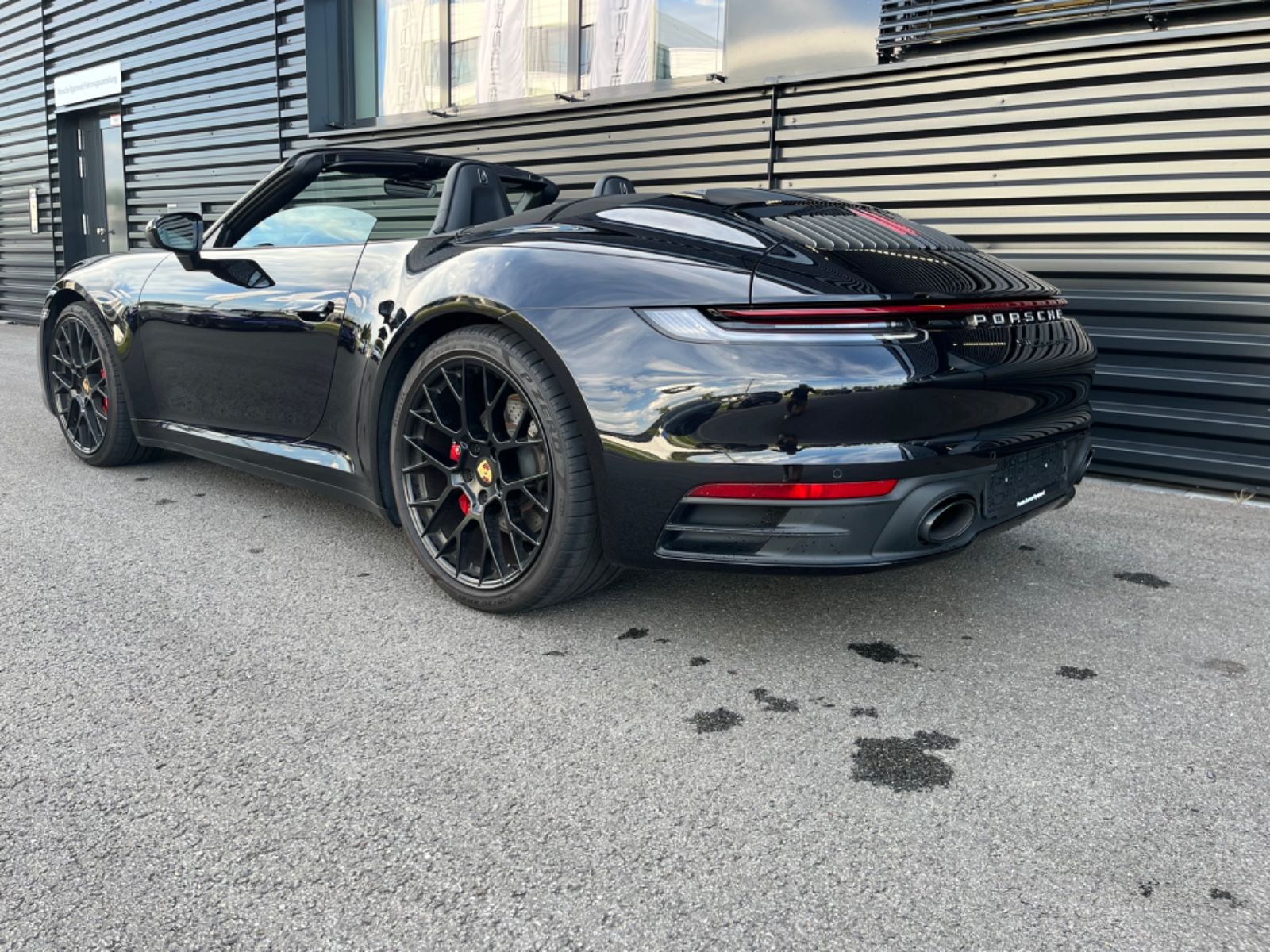 Porsche 911-992  Carrera 4 S CABRIO-ABGAS-CHRONO-NP: 187