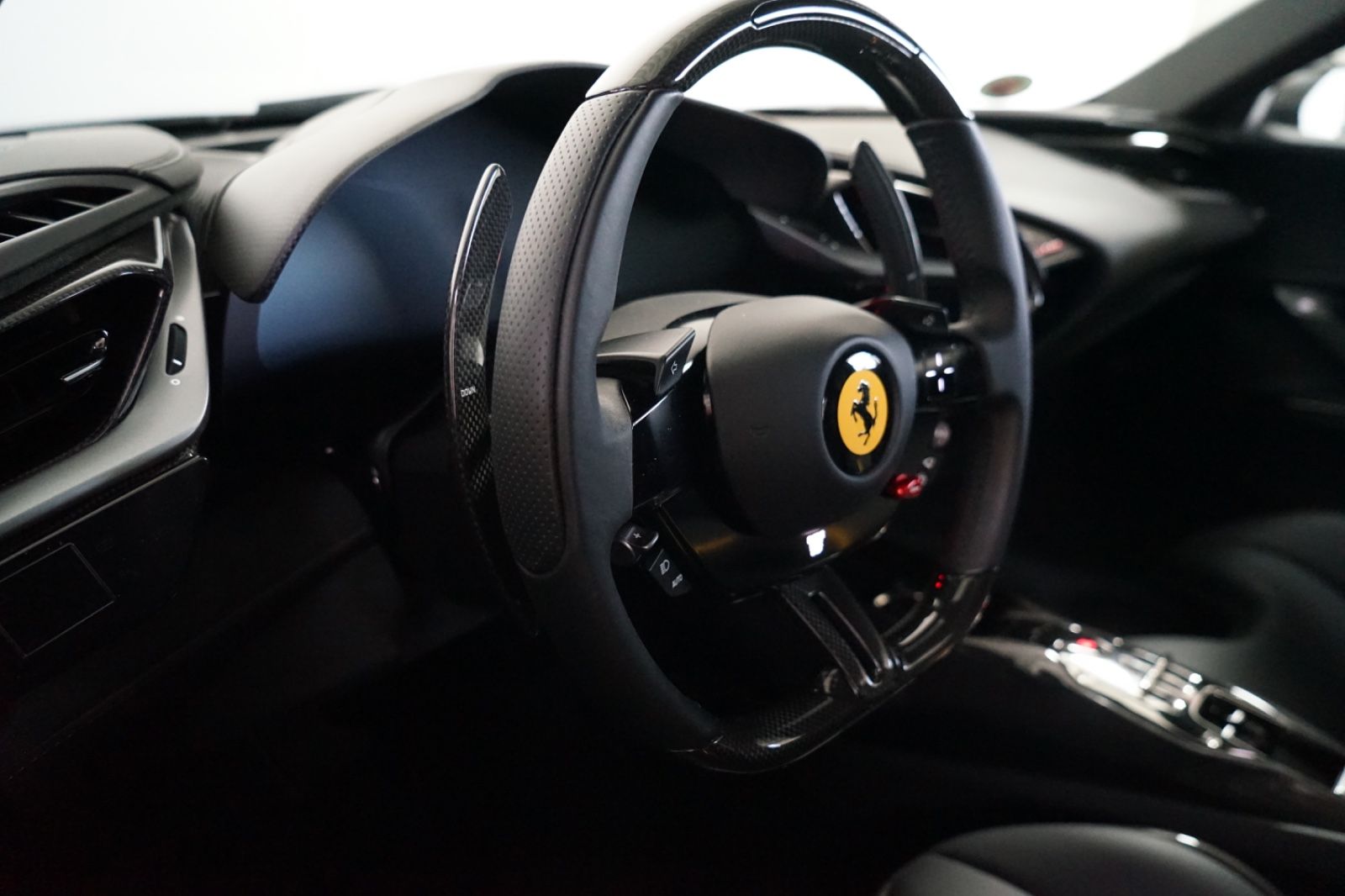 Ferrari SF90 - Samsaru's Car Outlet