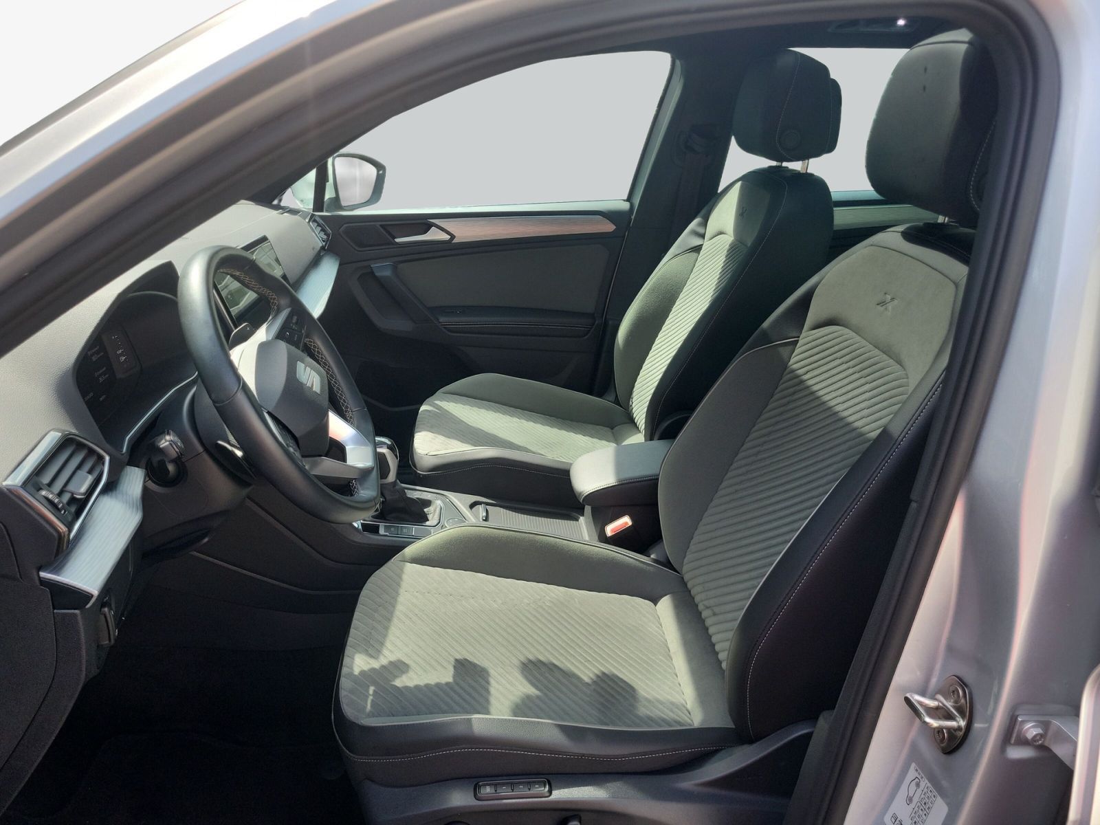 Seat Tarraco 1.4 TSI eHybrid DSG AHK 360° RFK 4xSHZ N