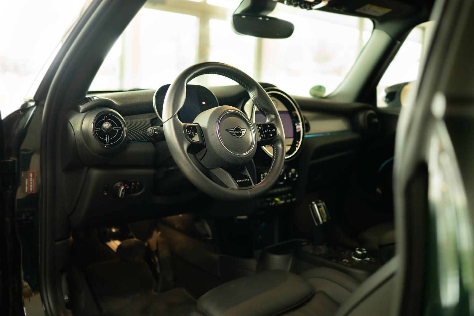 MINI Mini Cooper SE Resolute Edition - Samsaru's Car Outlet