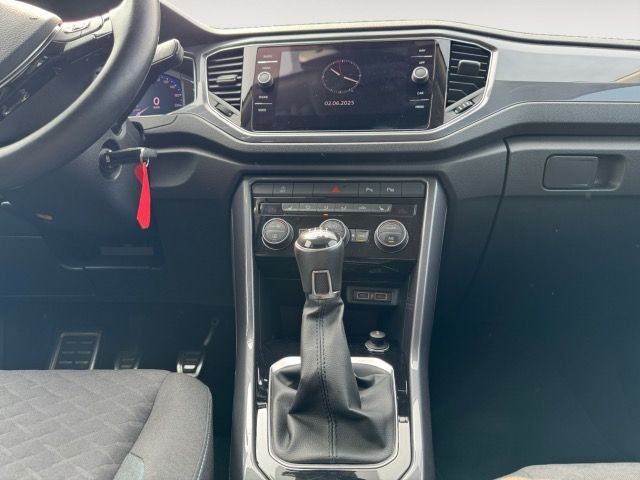 Volkswagen T-Roc 1.0 TSI IQ.DRIVE - Samsaru's Car Outlet