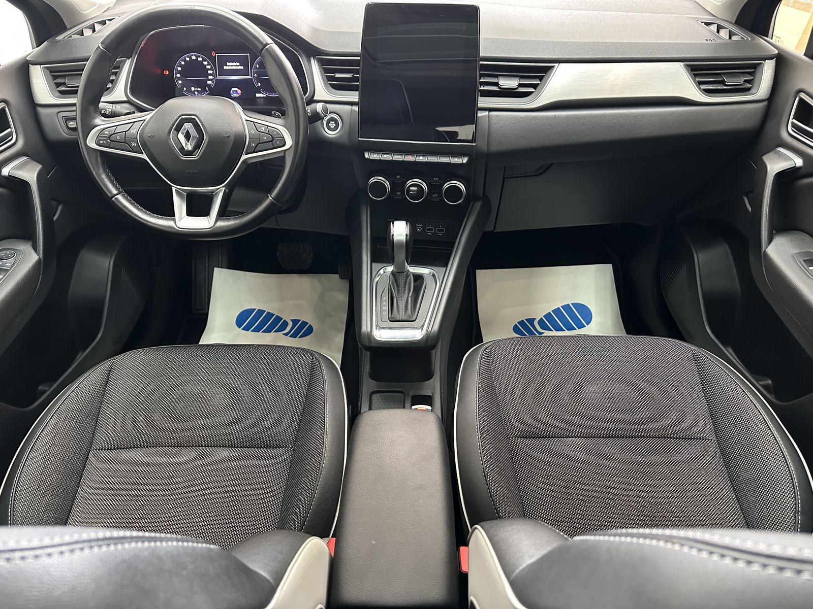 Renault Captur Intens - Samsaru's Car Outlet