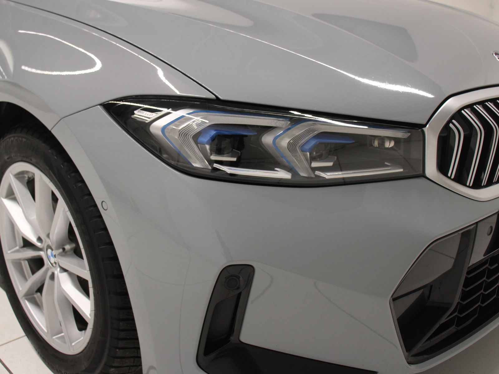 BMW 320d xDrive Touring M Sportpaket Head-Up HiFi
