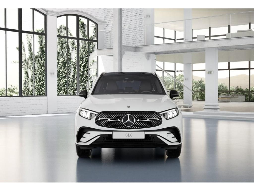 Mercedes-Benz GLC 300 e 4M AMG-Sport/Pano/AHK/Night/Distr/20'