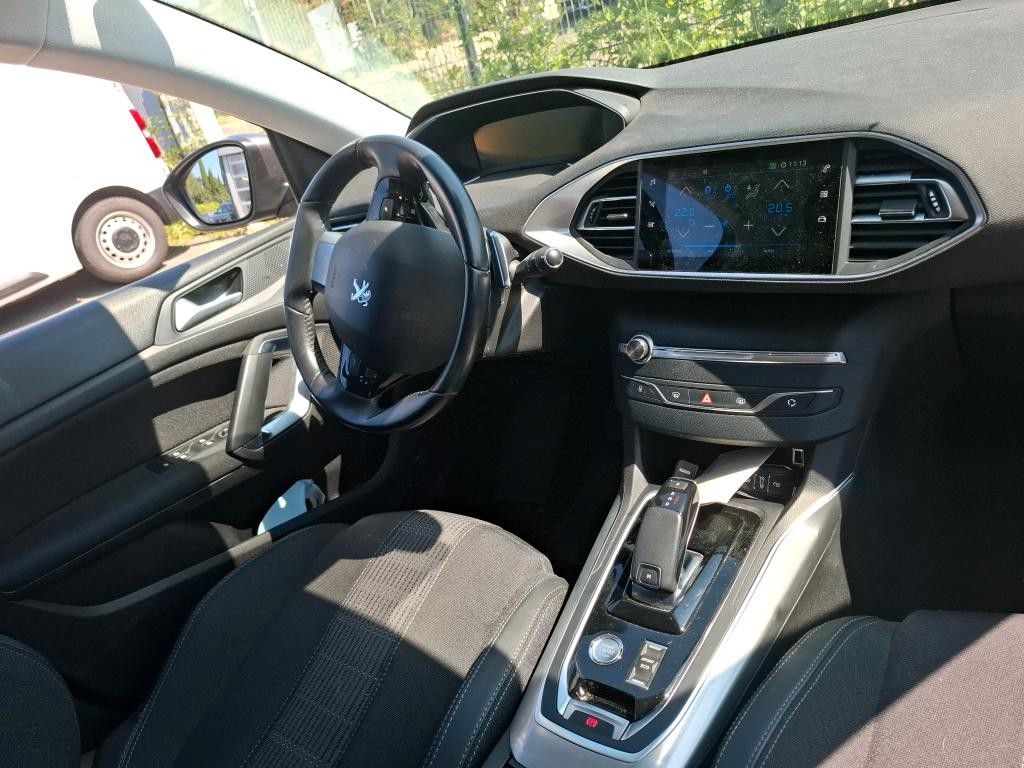 Peugeot 308 Allure Pack 1.2T - Samsaru's Car Outlet