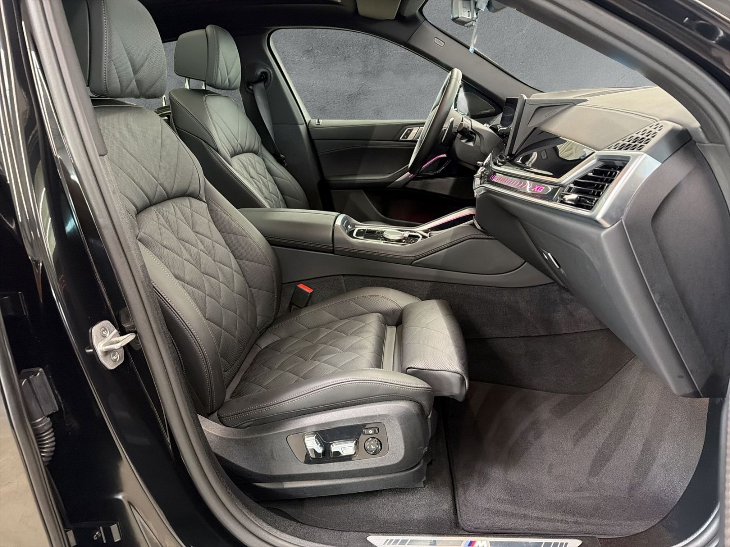 BMW X6 xDRIVE 30d M SPORT 22'' LC PROF AHK KAMERA 36