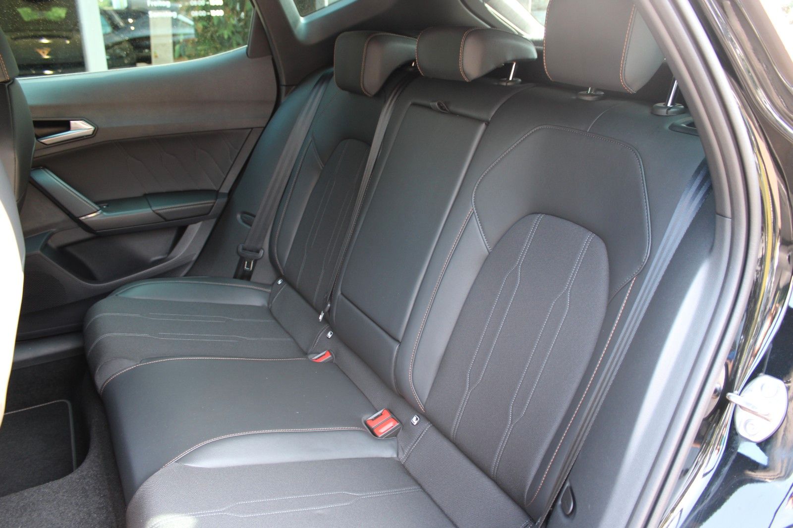 Cupra Formentor 1.4 e-HYBRID DSG +ACC+SHZ+LED+AHK+PDC+