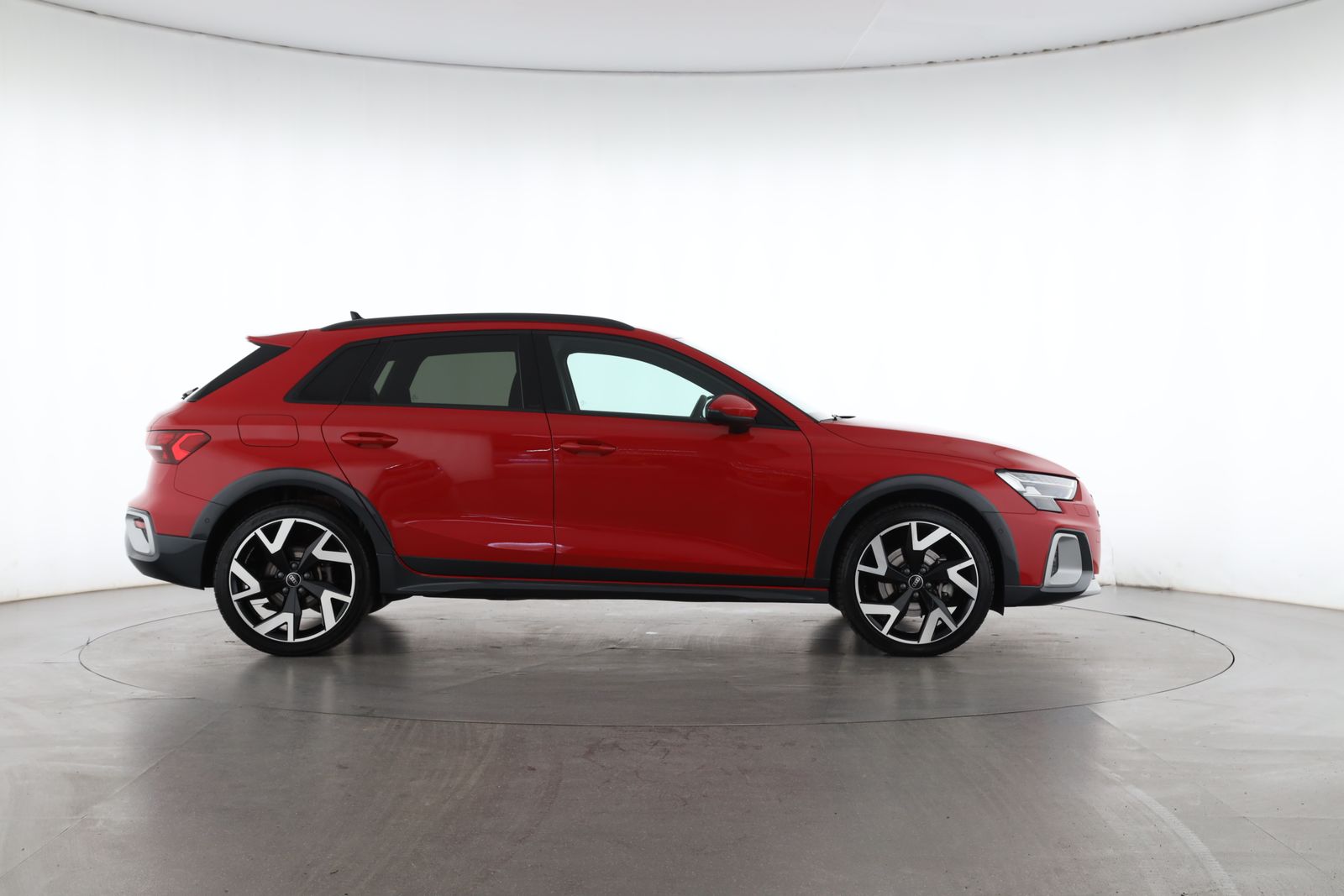 Audi A3 allstreet 35 TFSI S tronic S line | AHK |
