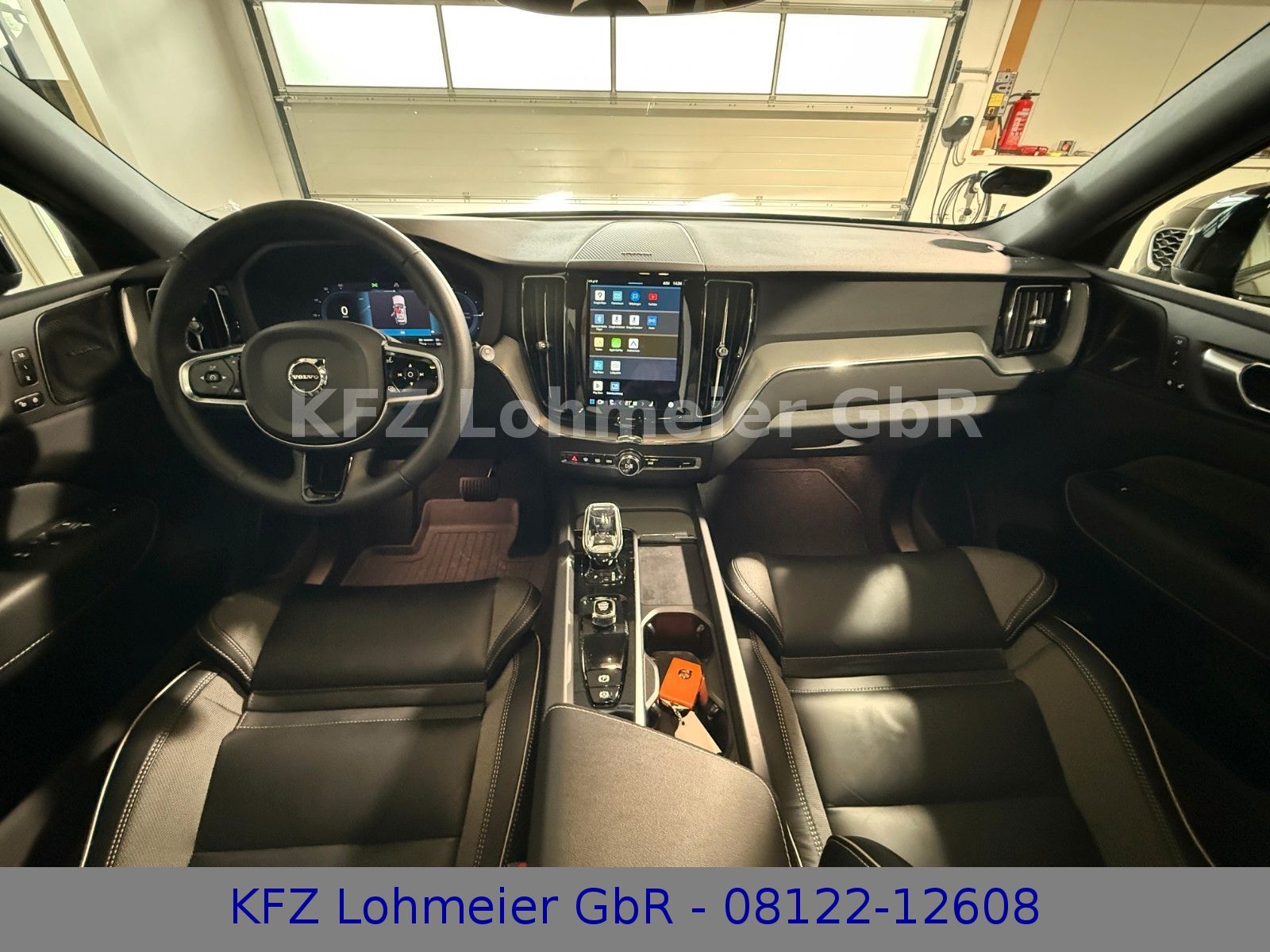 Volvo XC60 R Design Recharge Plug-In Hybrid AWD *Voll*