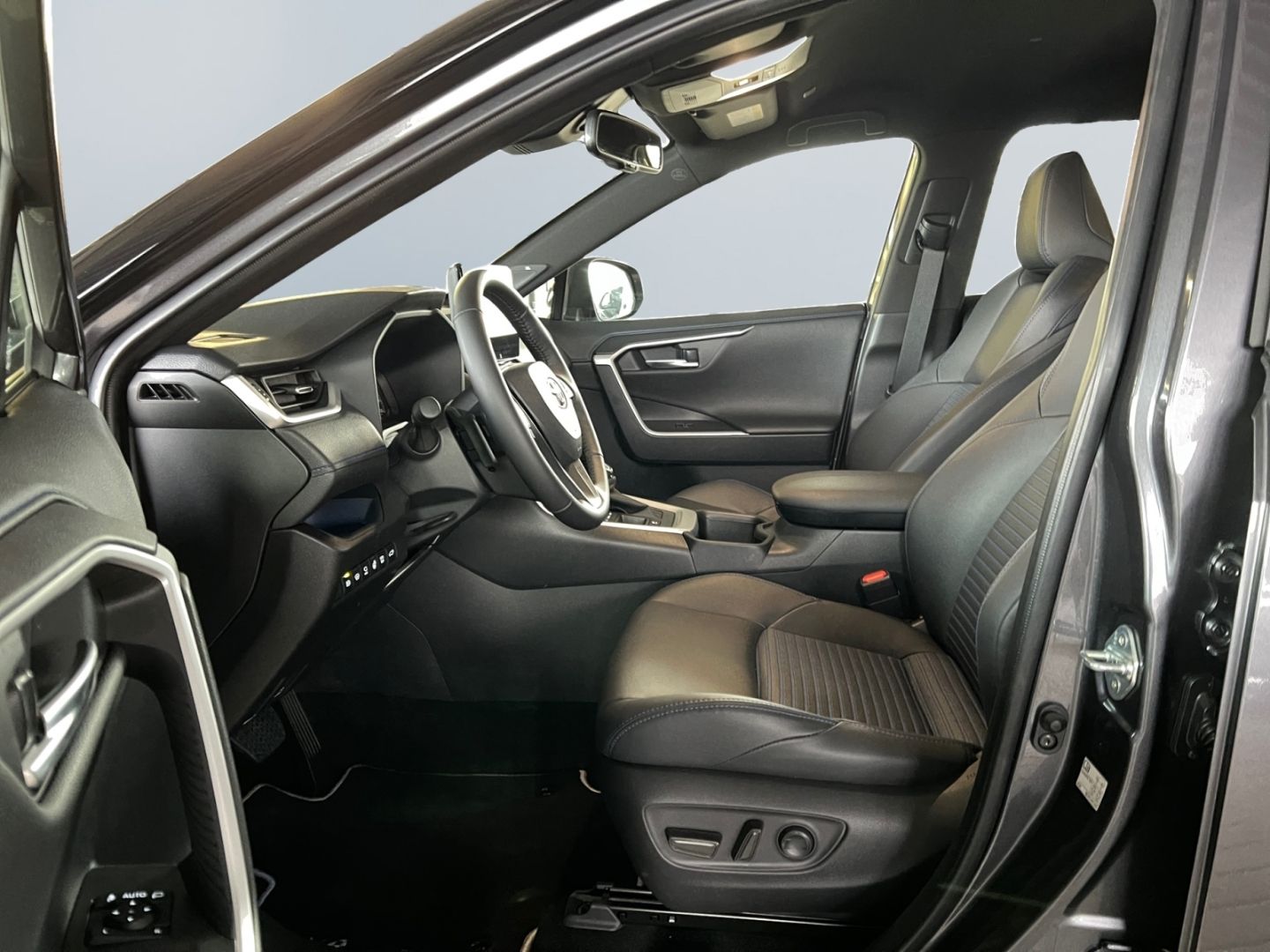 Toyota RAV 4 Hybrid 4x2*Style Selection*Technik*JBL*360