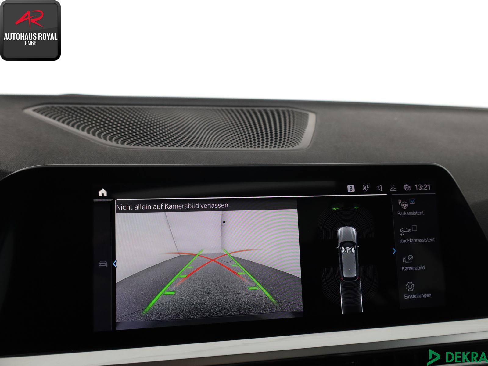BMW 320 e T xDrive SPORTLINE - Samsaru's Car Outlet