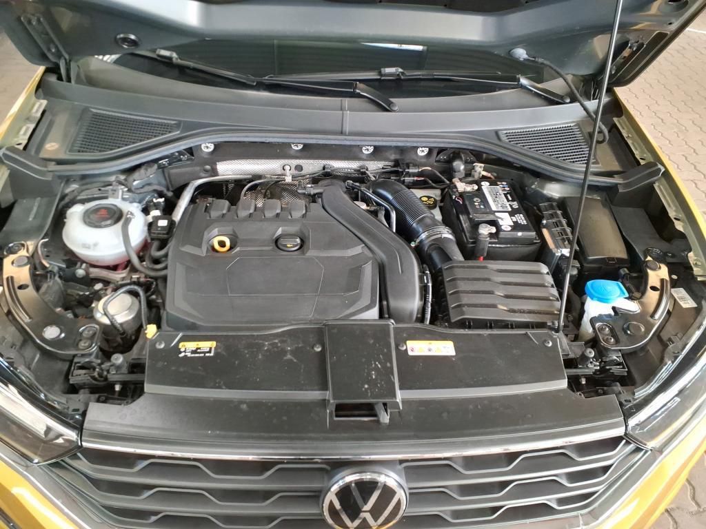 Volkswagen T-Roc 1.5 TSI DSG - Samsaru's Car Outlet