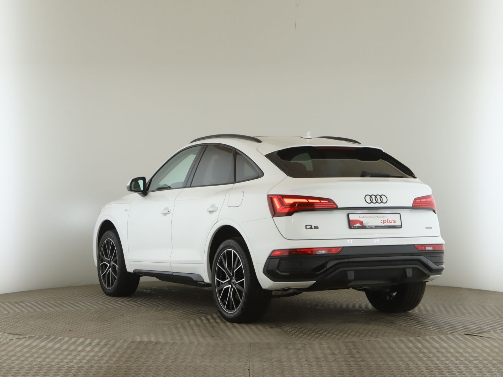 Audi Q5 Sportback 50 TFSIe quattro S line Pano+AHK