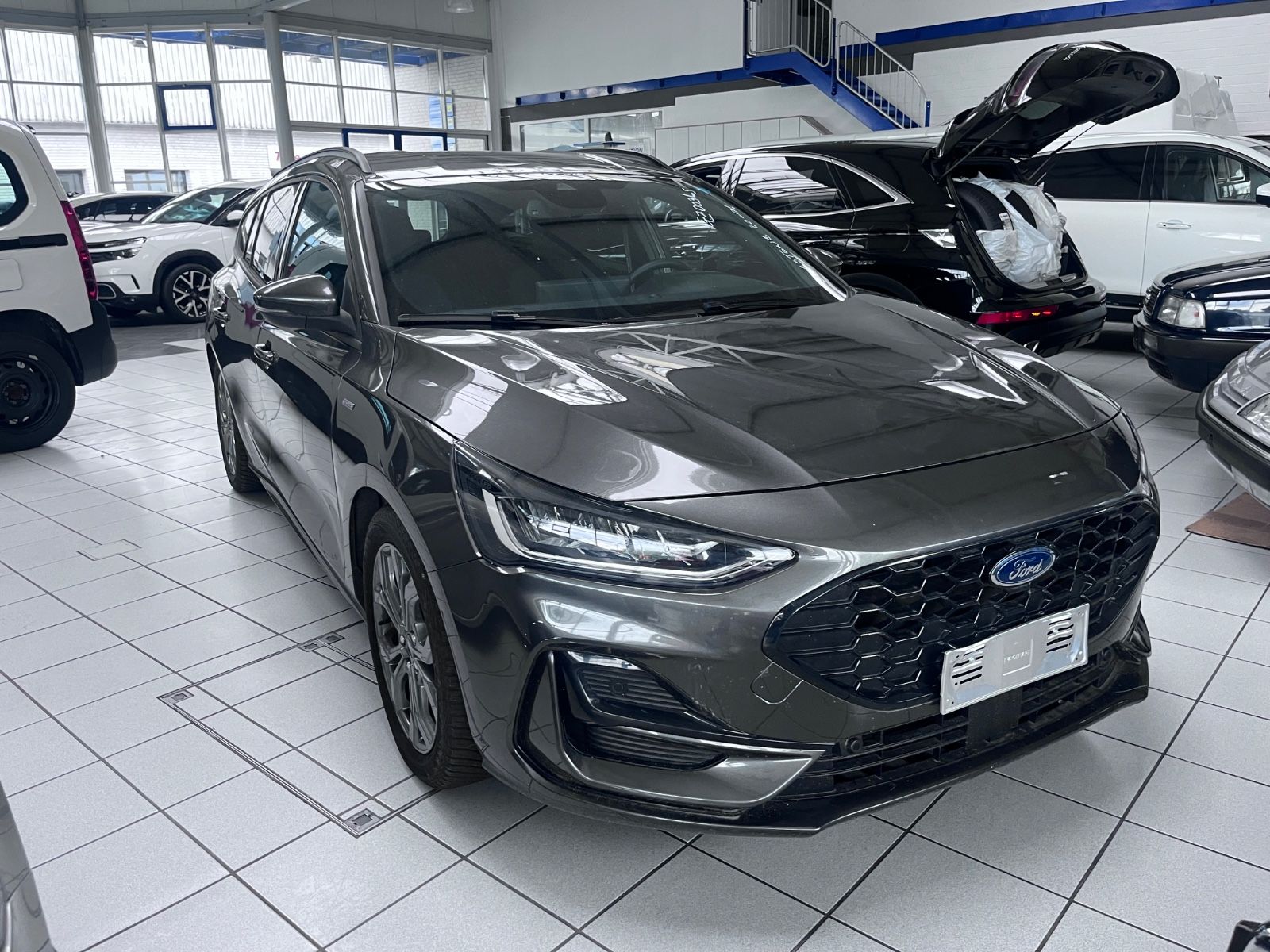 Ford Focus Turnier ST-Line R-Cam*Allwetter*Navi