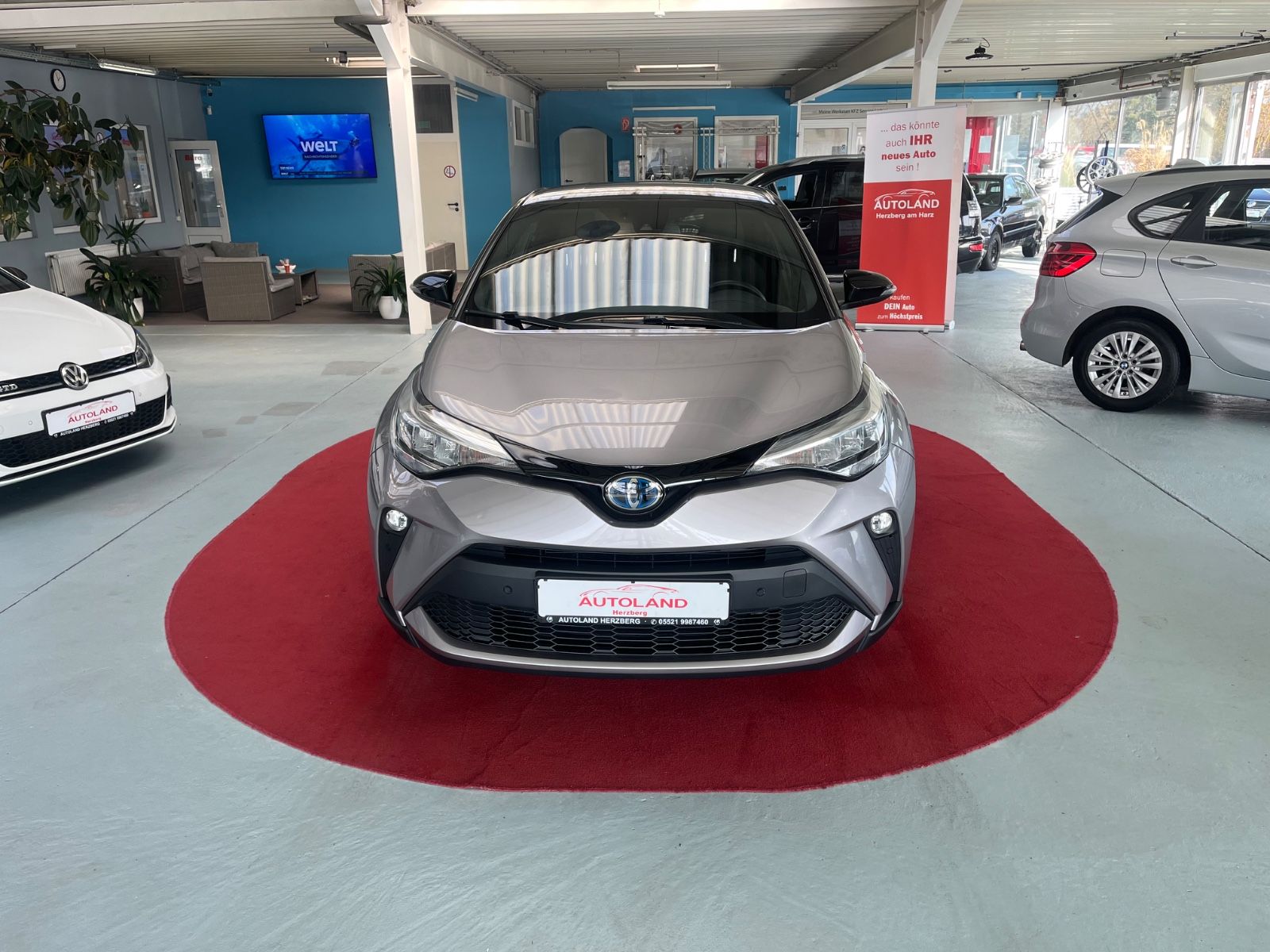 Toyota C-HR Hybrid1.8 Team - Samsaru's Car Outlet