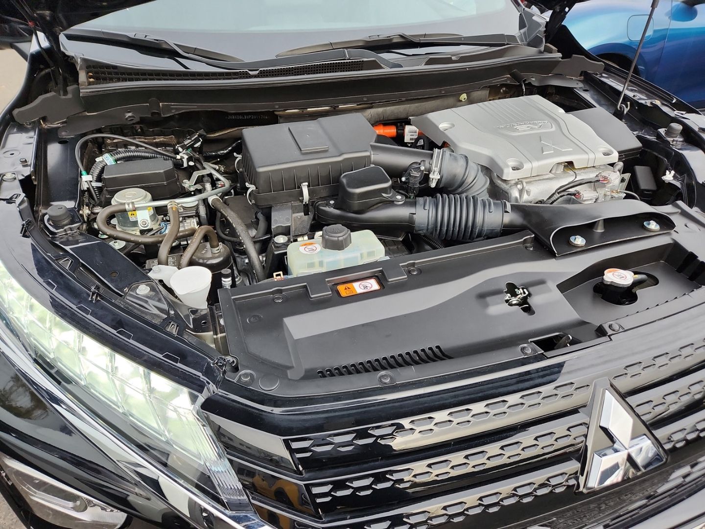 Mitsubishi Eclipse Cross Plug-In Hybrid Select ACC LED