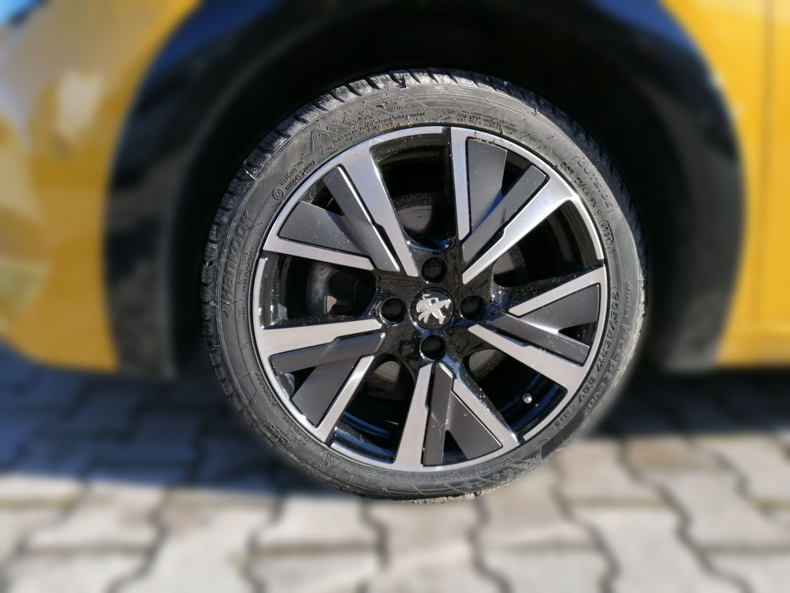 Peugeot 208 e- GT - Samsaru's Car Outlet