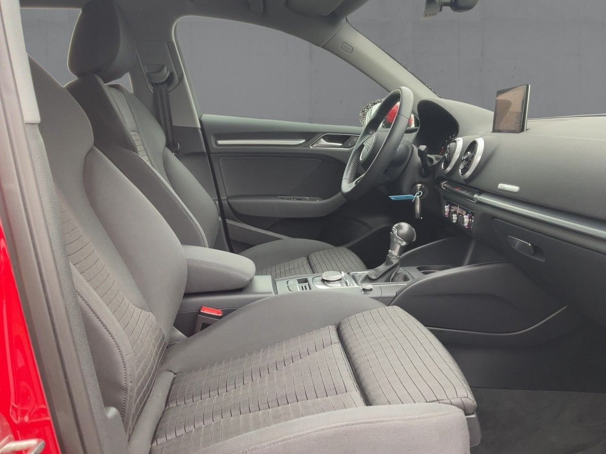 Audi A3 Sportback 35 TFSI S-TR SPORT - Samsaru's Car Outlet