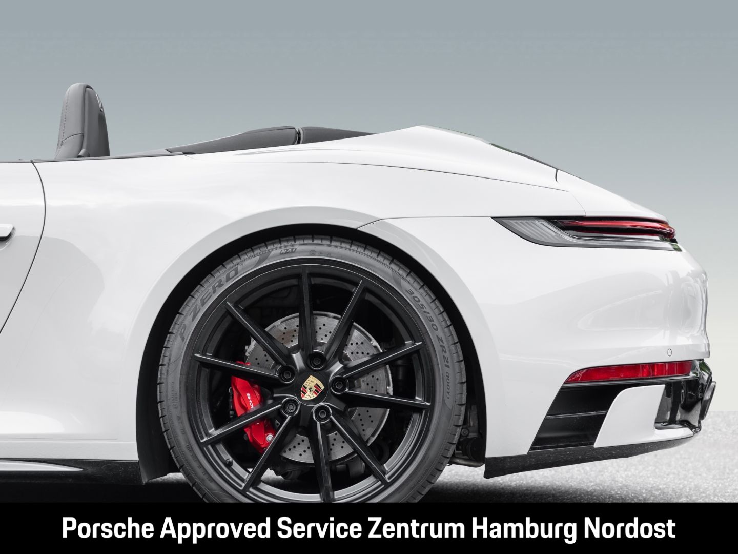 Porsche 992 (911) Carrera 4S Cabriolet Sportabgas BOSE