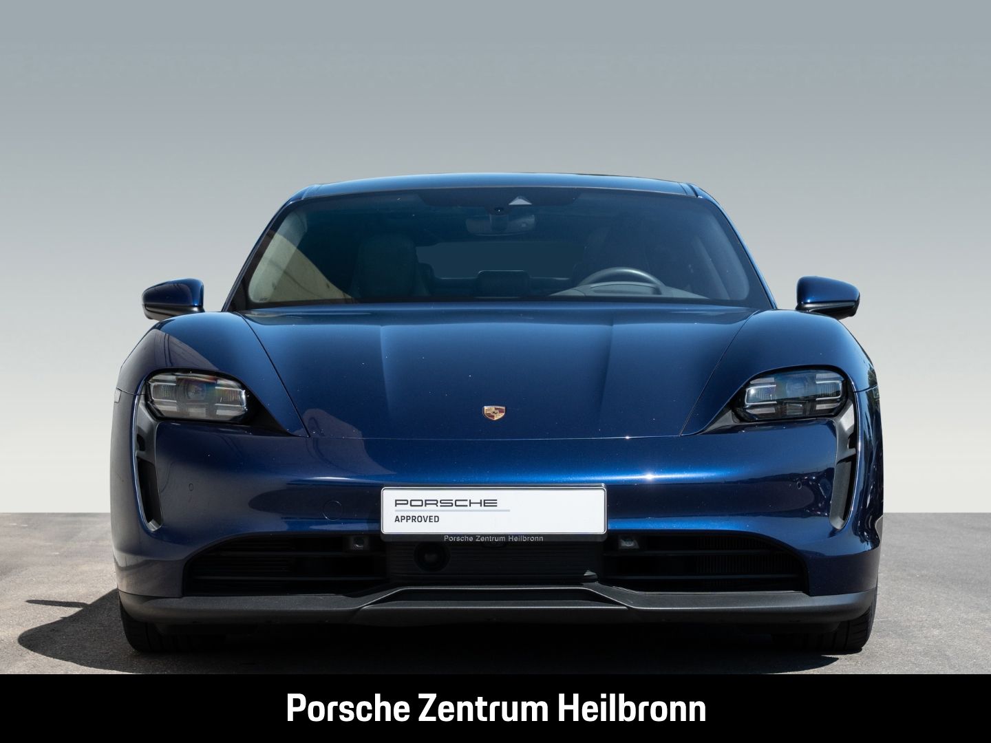 Porsche Taycan 4S Enzianblau Panoramadach Luftfederung