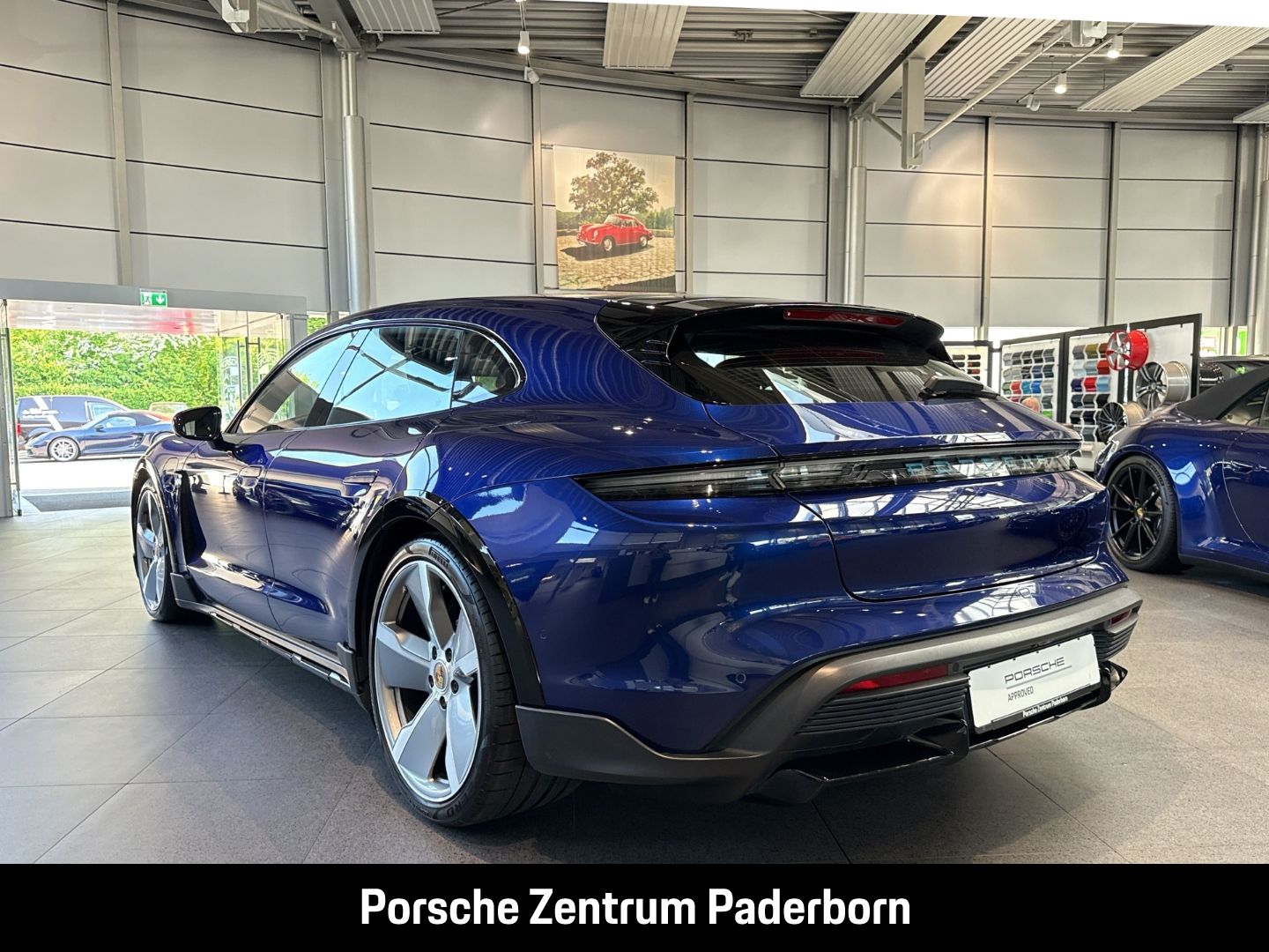 Porsche Taycan Turbo S Cross Turismo Burmester Panorama