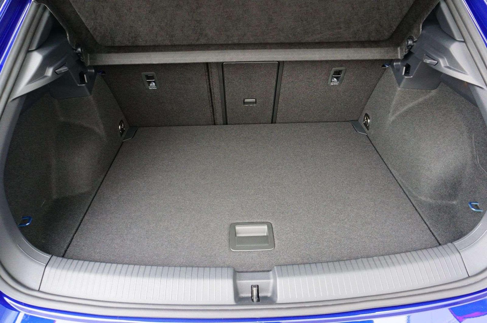 Volkswagen T-Roc R-Line - Samsaru's Car Outlet